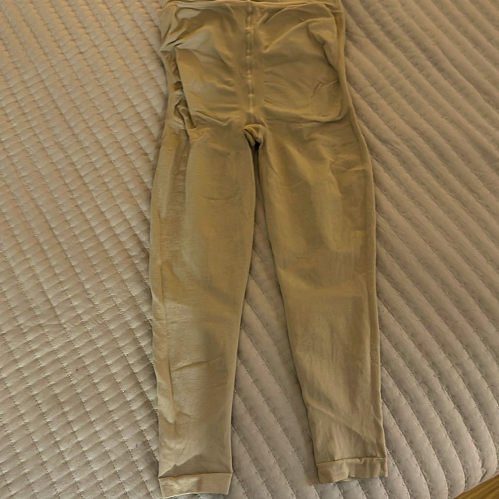 Compression leggings